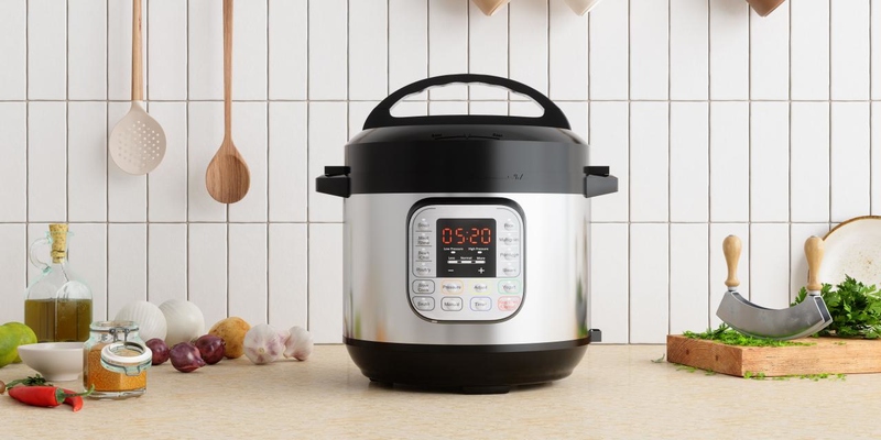 When to Use a Slow Cooker vs. Instant Pot